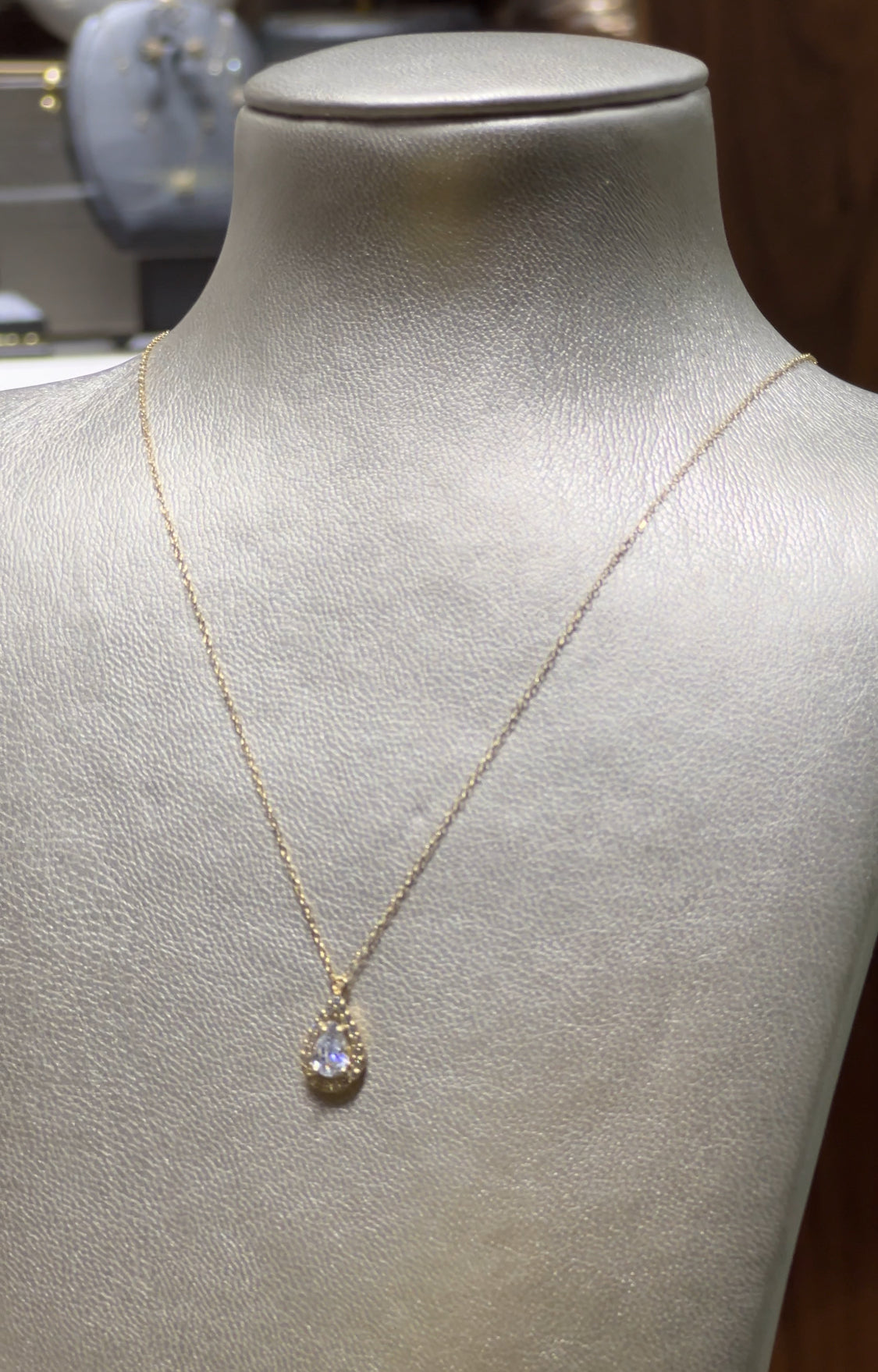 Collier *Taj Nour *. Éclat Marocain en Or 18 Carats