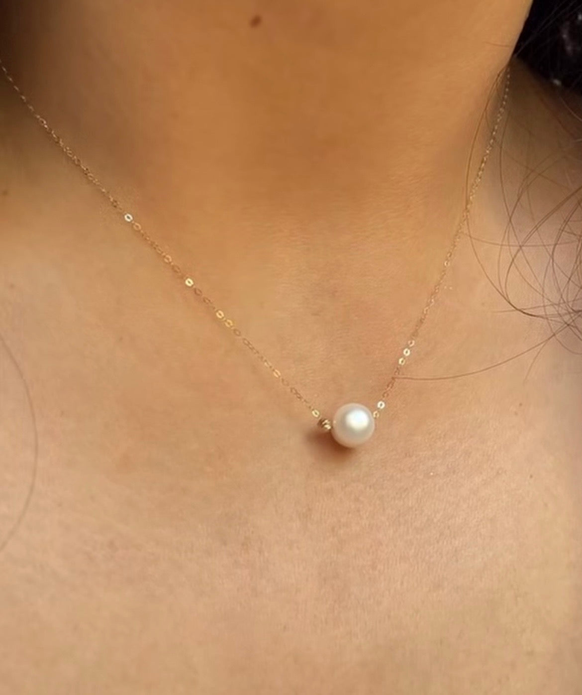 Collier en Or18k avec perle naturelle