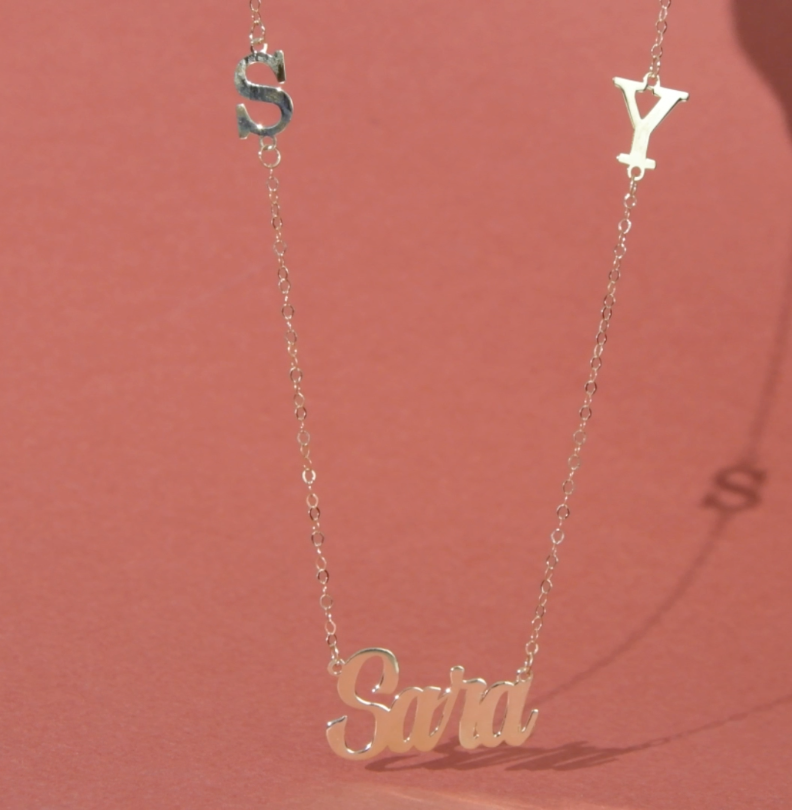 Collier personnalisé en Or 18k - Arabe et Francais .