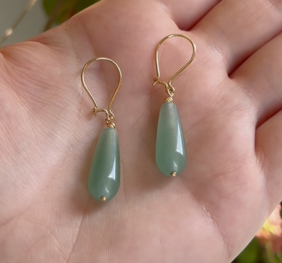 Boucles D'oreilles LARA en Or 18k avec Pierre Émeraude Naturelle