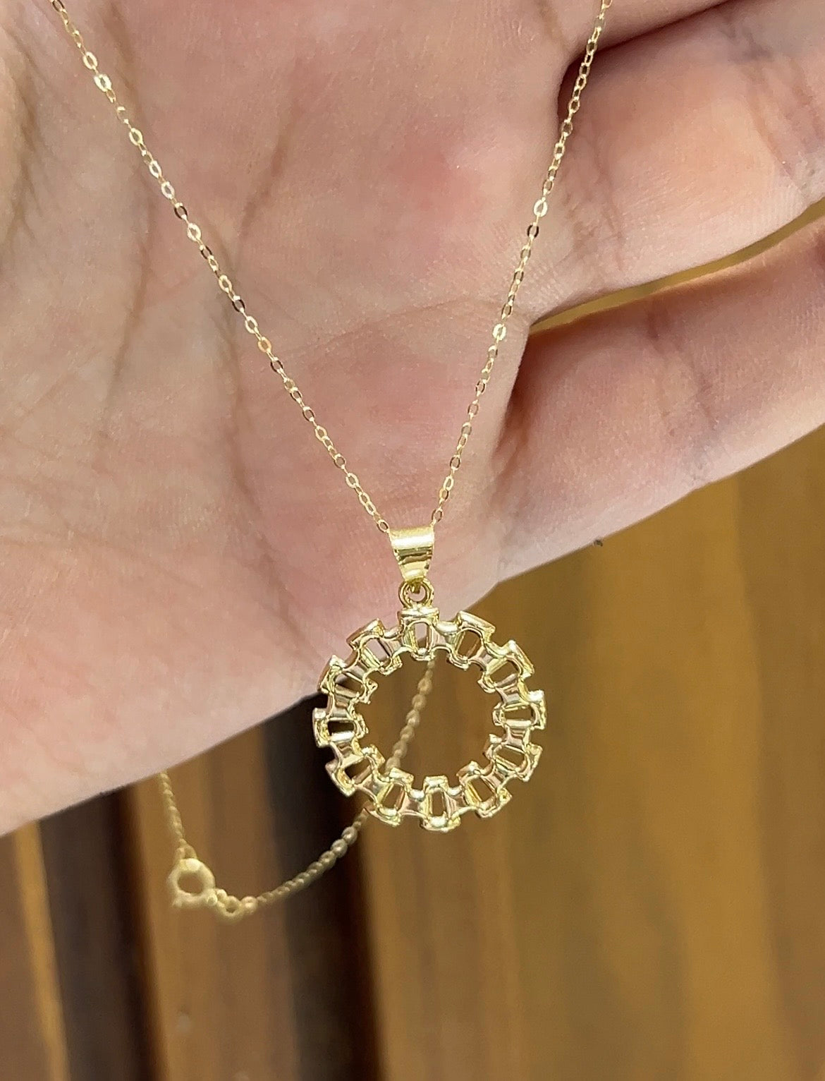 Collier rolex en or18k