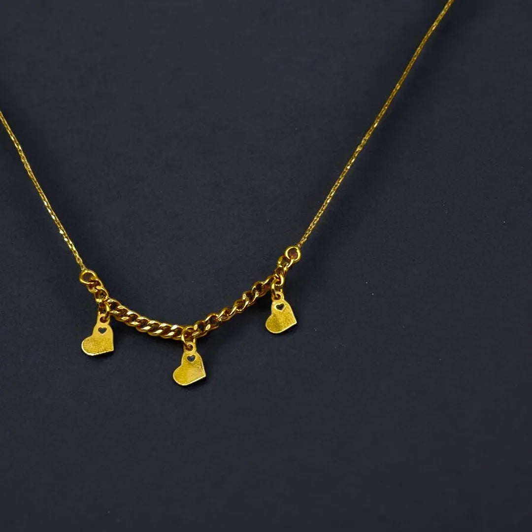 Chaîne en Or 18K avec Pendentif Cœurs