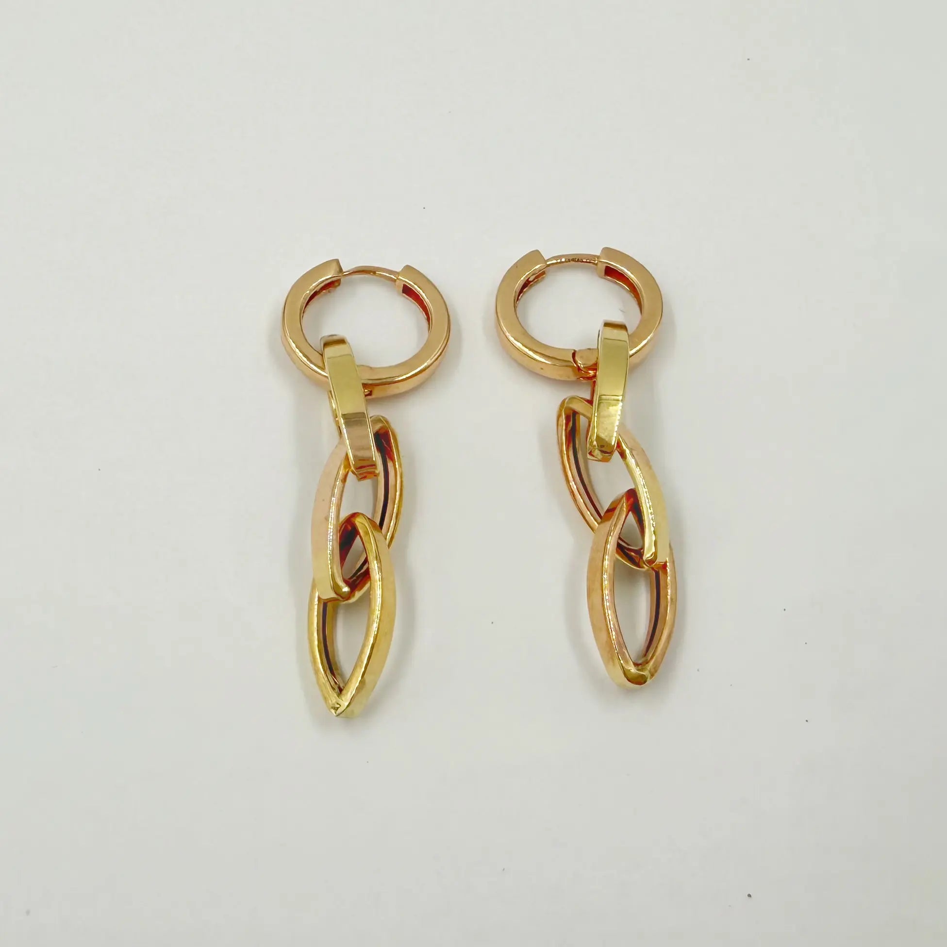 Détail de bijou en or 18K