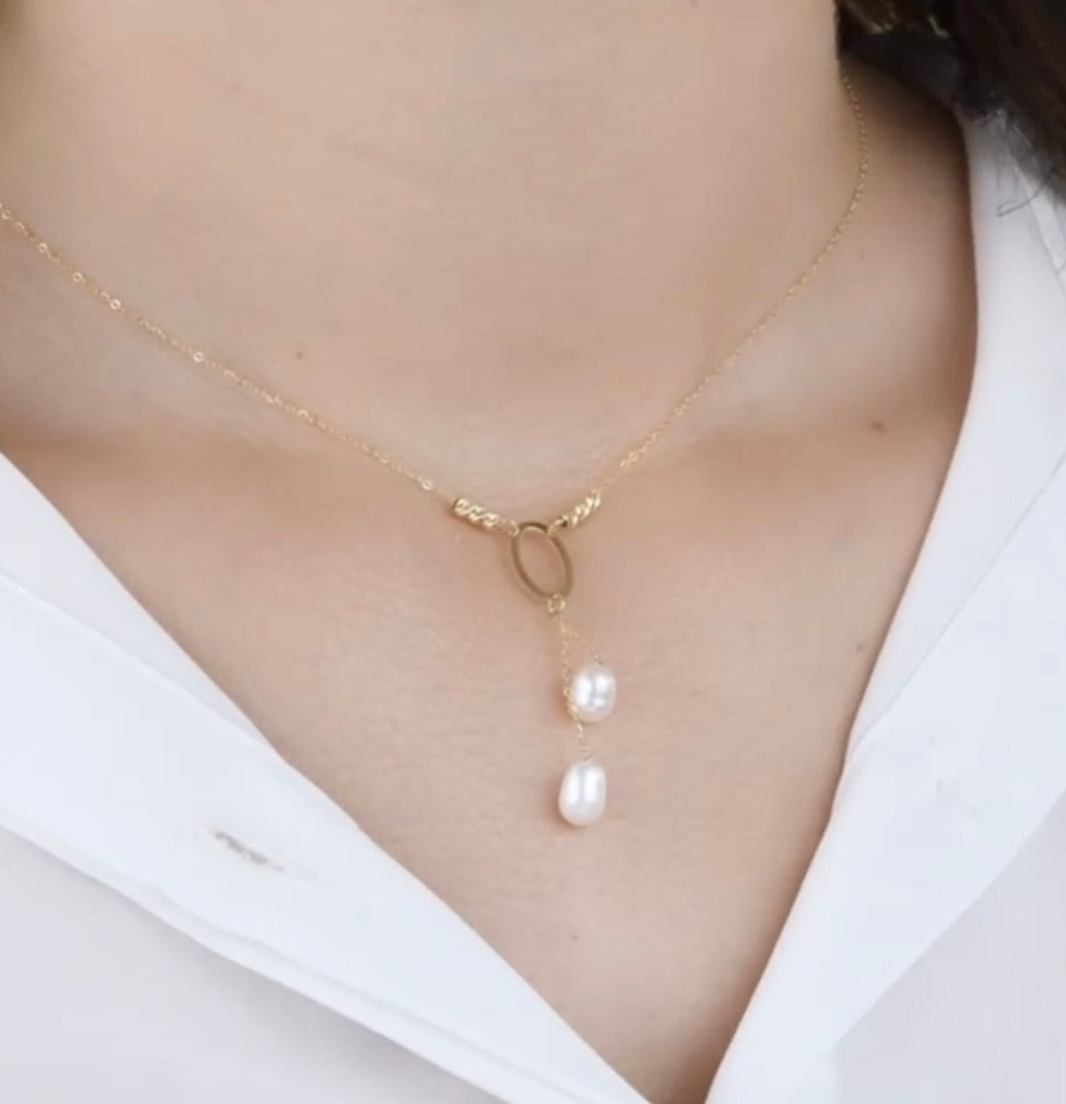 Collier en Or18k avec deux perle naturelle