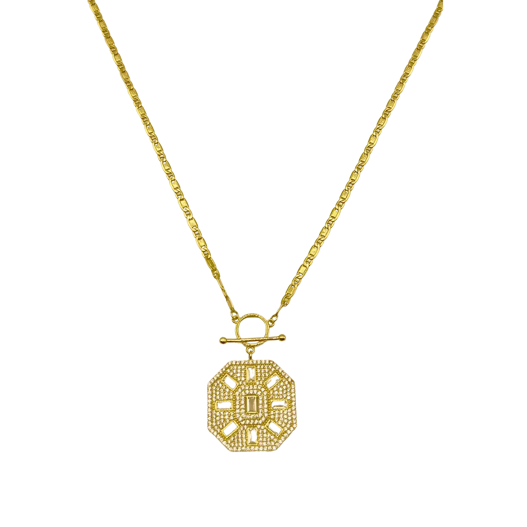 Collier en Or 18K avec Pendentif Classique Carré