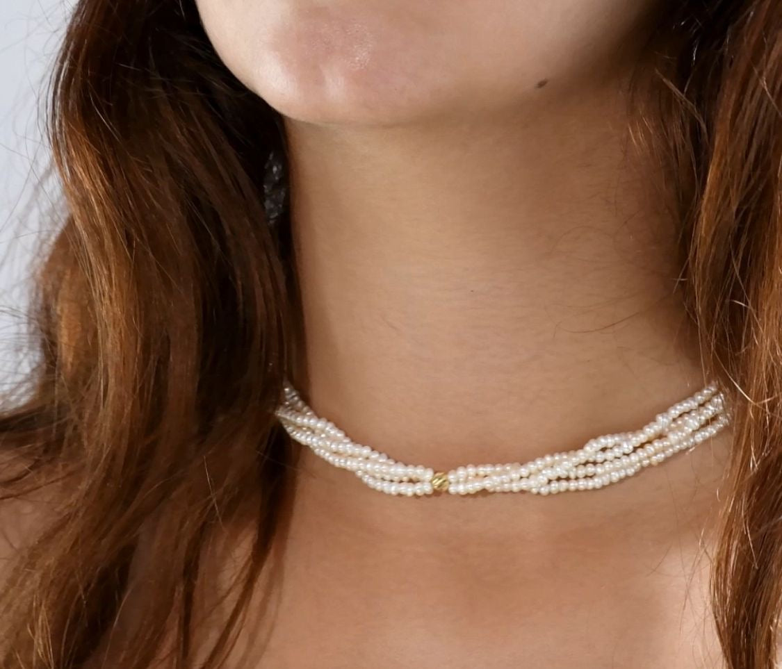 Collier Johr naturel avec boule d’Or 18 carats . Nouvelle collection ✔️