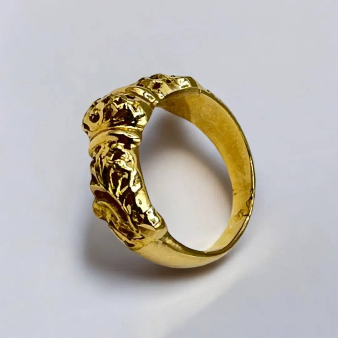 Bague Sculptée en Or 18k