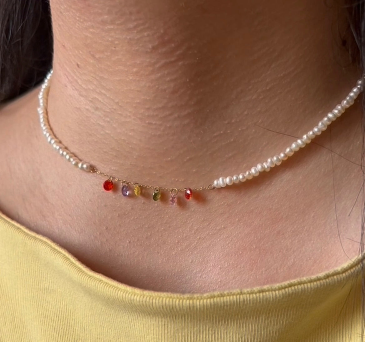 Collier johar naturelle en Or18k avec des pierres colorés