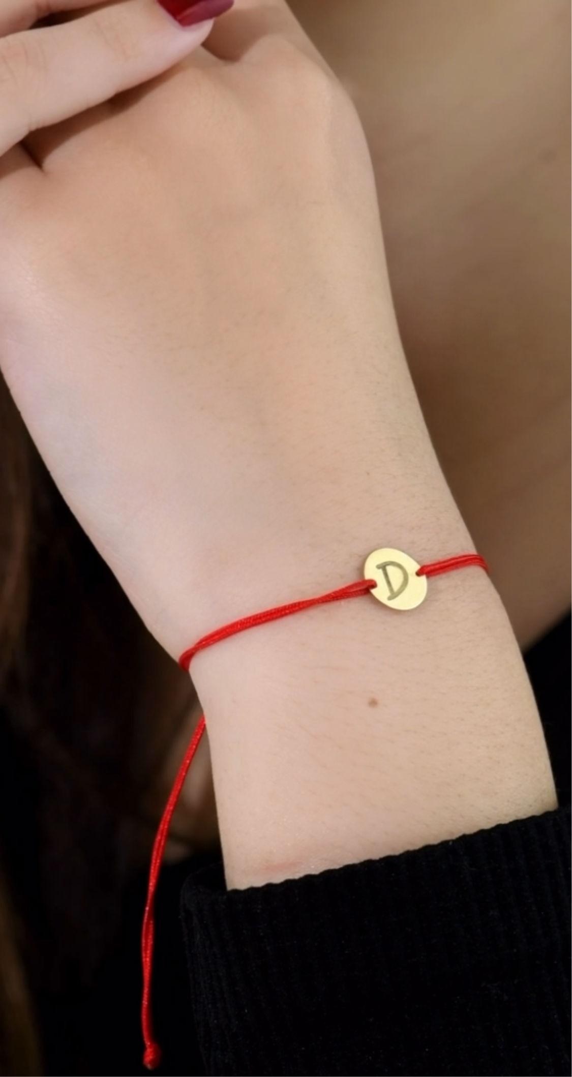 Cordon cercle en Or 18 carats. Tous les lettres disponibles
