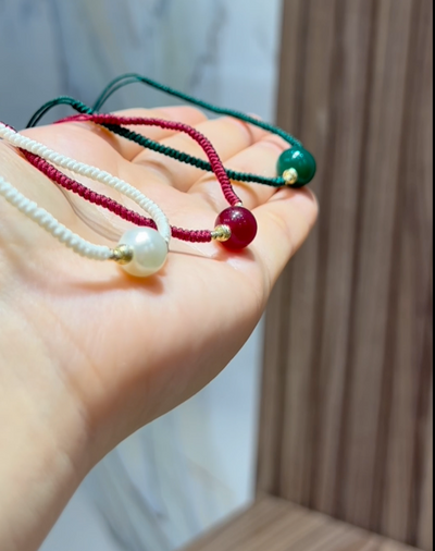 Collier Cordon avec des Boules en Or 18k  - Toutes les couleurs Sont disponibles