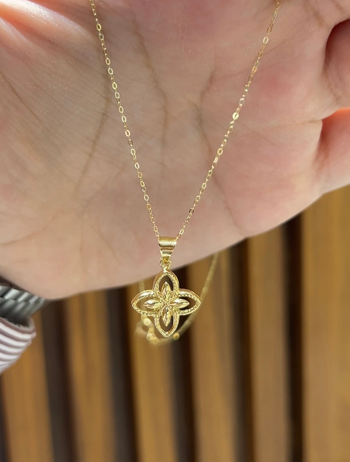 Collier roberto en Or18k