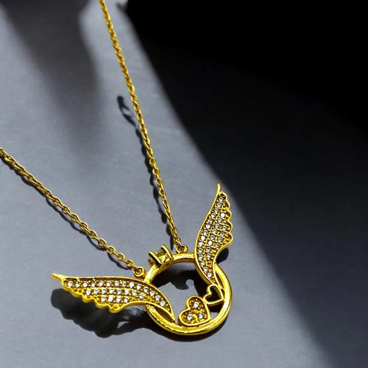 Collier en Or 18K avec Pendentif Ailes