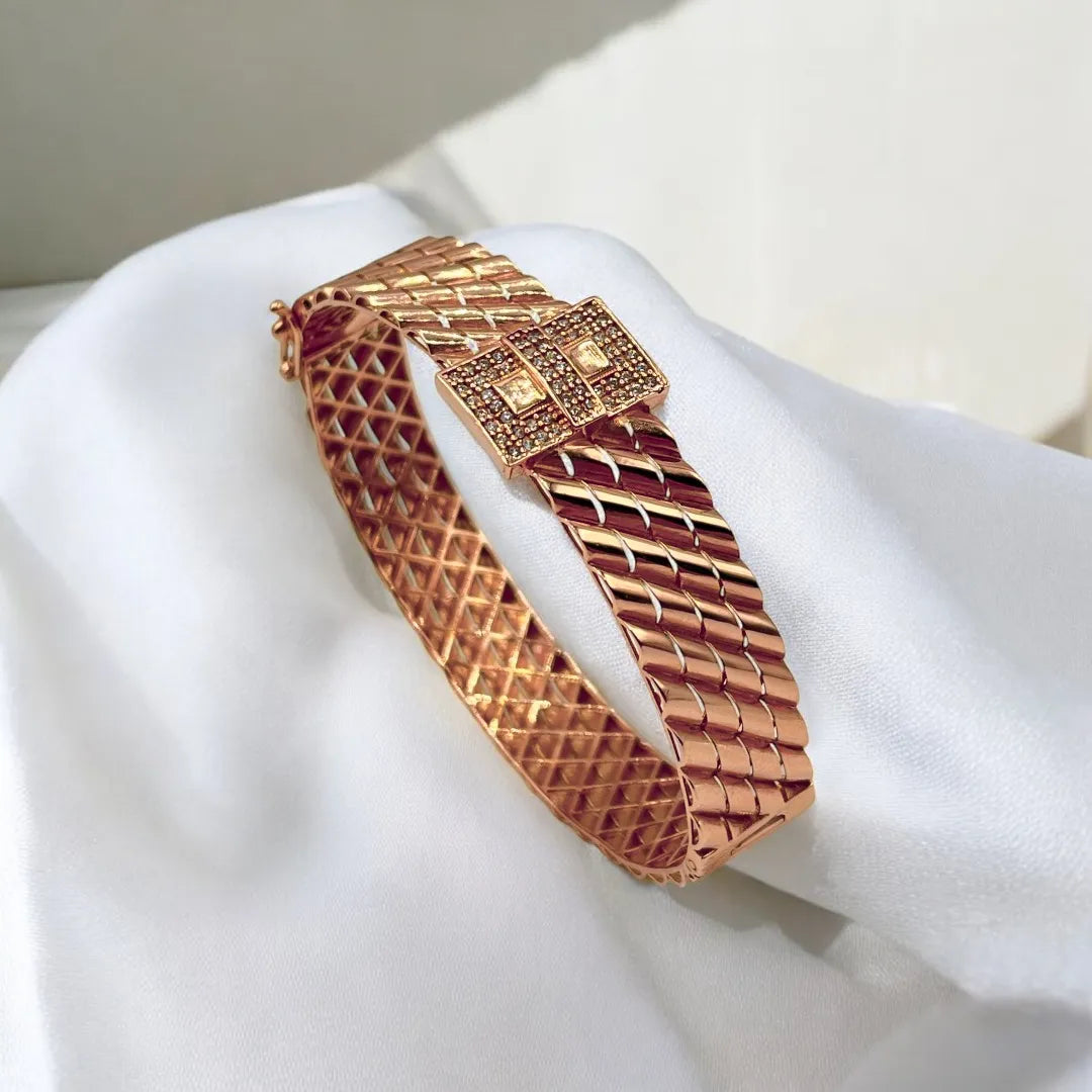 Bracelet en Or Rose 18K – Élégance Moderne
