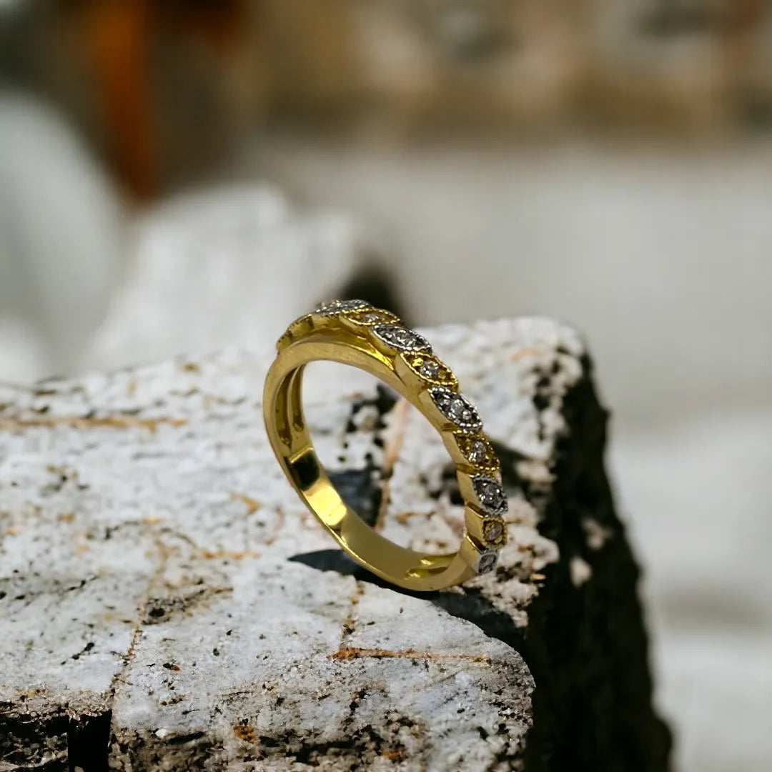 Bague Élégante Serti en Or 18K