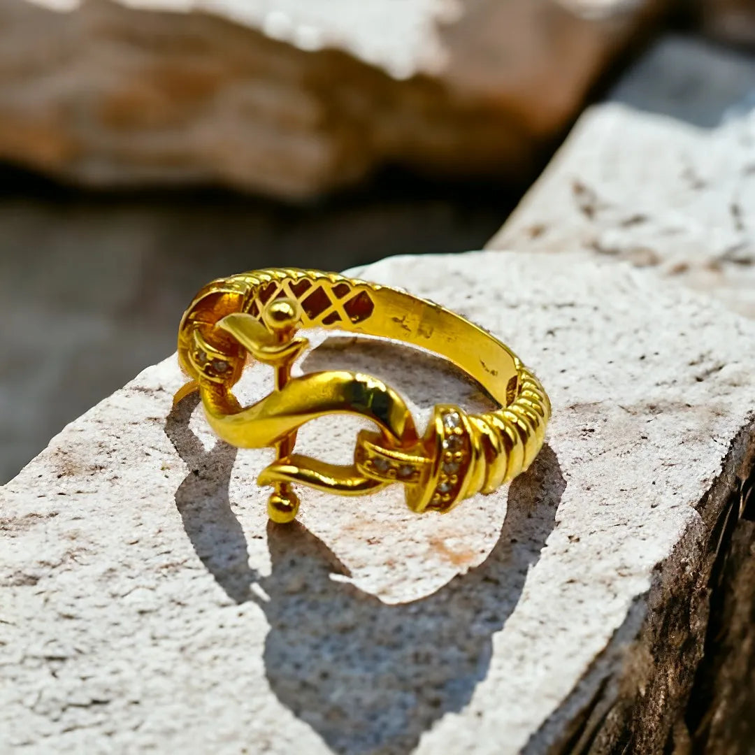 Bague en Or 18K – Élégance et Raffinement