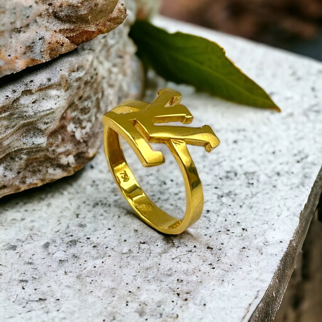Bague Louis Vuitton en Or 18K – Élégance et Prestige