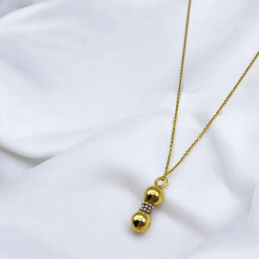 Chaîne avec Pendentif de Boules en Or 18K