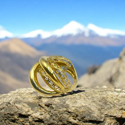 Bague Moderne en Or 18K – Élégance et Simplicité