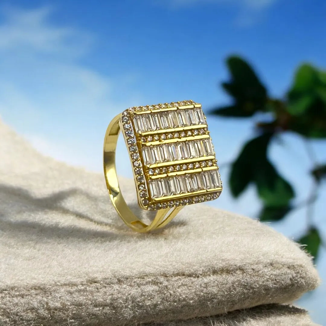 Bague Très Chic et Moderne en Or 18 Carats