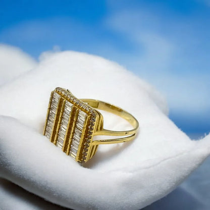 Bague Très Chic et Moderne en Or 18 Carats
