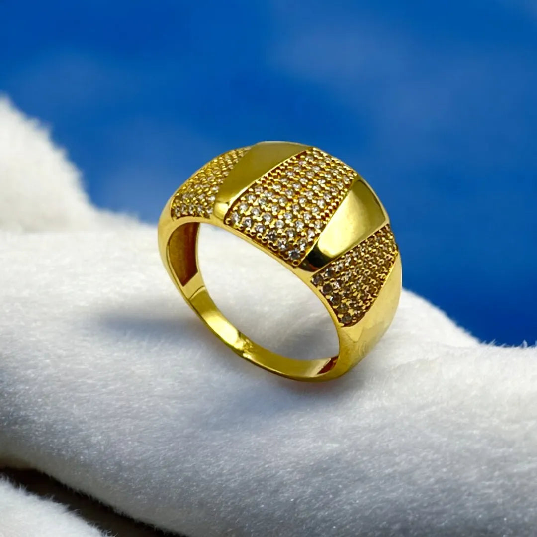 Bague Moderne Sertie en Or 18K – Élégance et Style