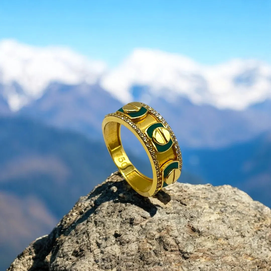 Bague Émaillée en Or Jaune 18K – Élégance Colorée et Raffinée