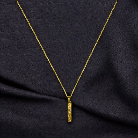 Chaîne avec Pendentif Rectangle en Or