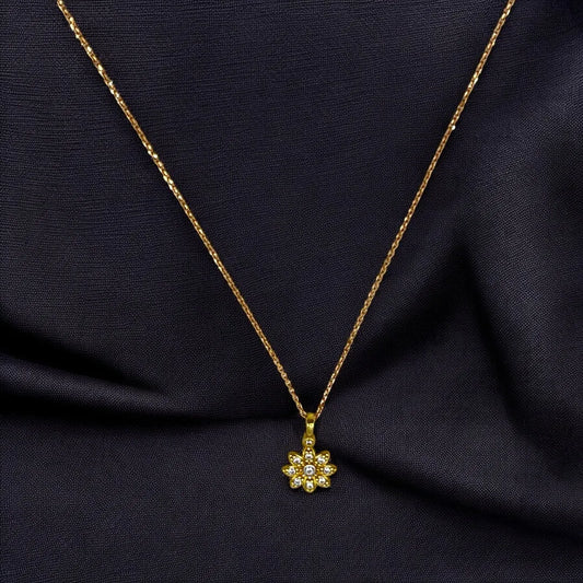 Chaîne avec Pendentif Fleur en Or 18k