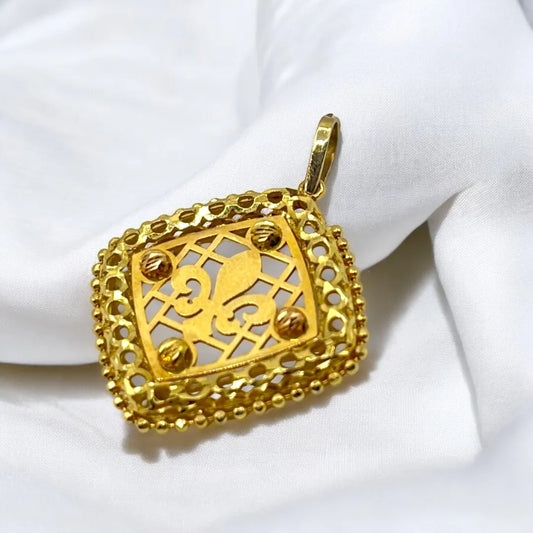 Élégant Pendentif en Or 18k