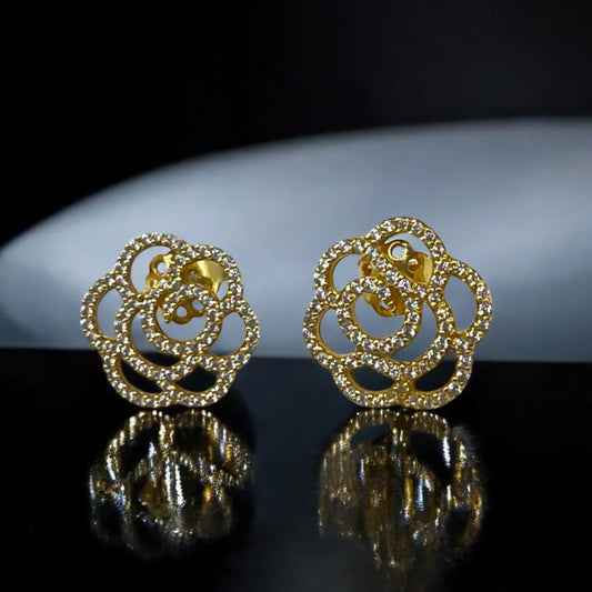 Boucles d’Oreilles Fleur en Or 18K