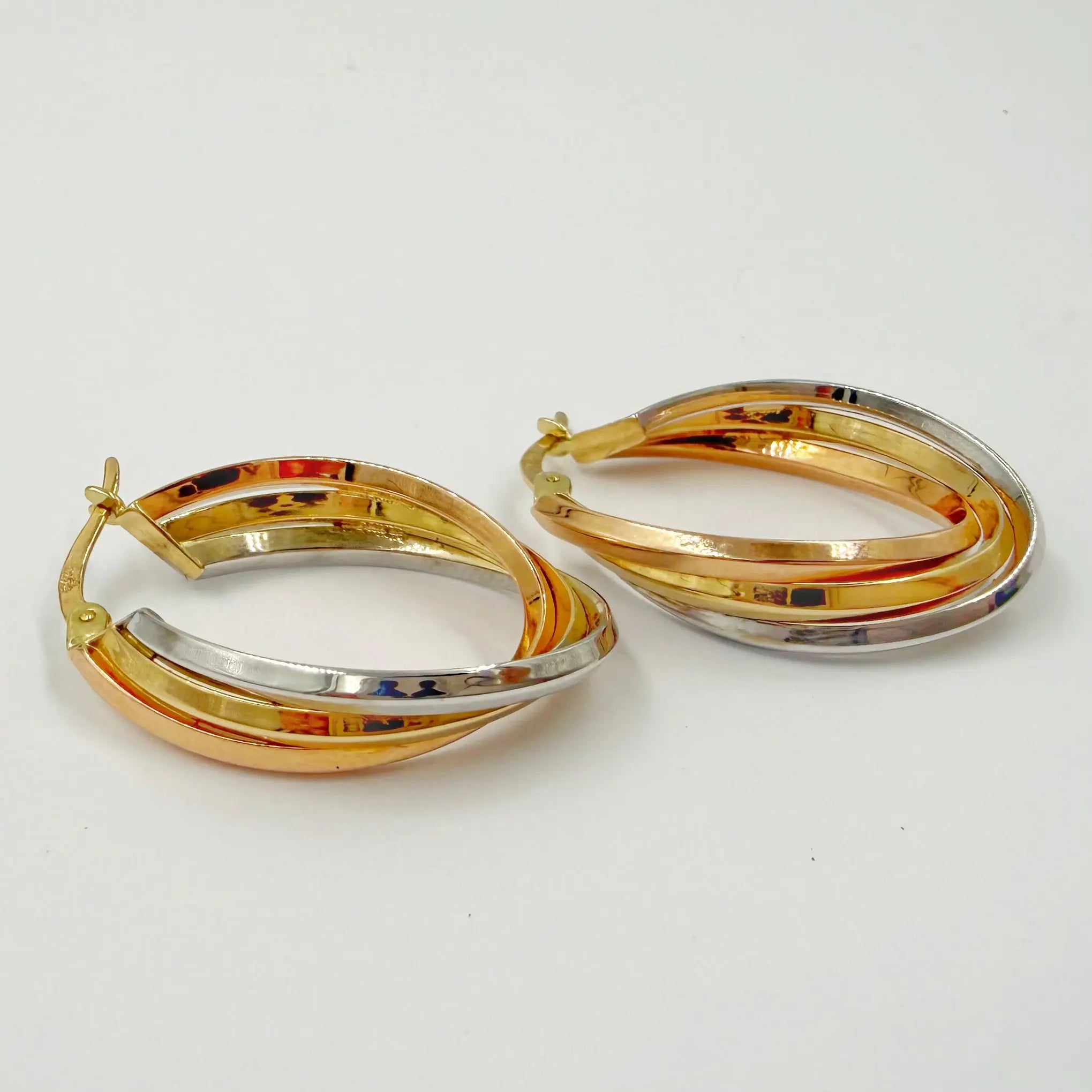 Boucles d'Oreilles Créoles Tricolores en Or 18K