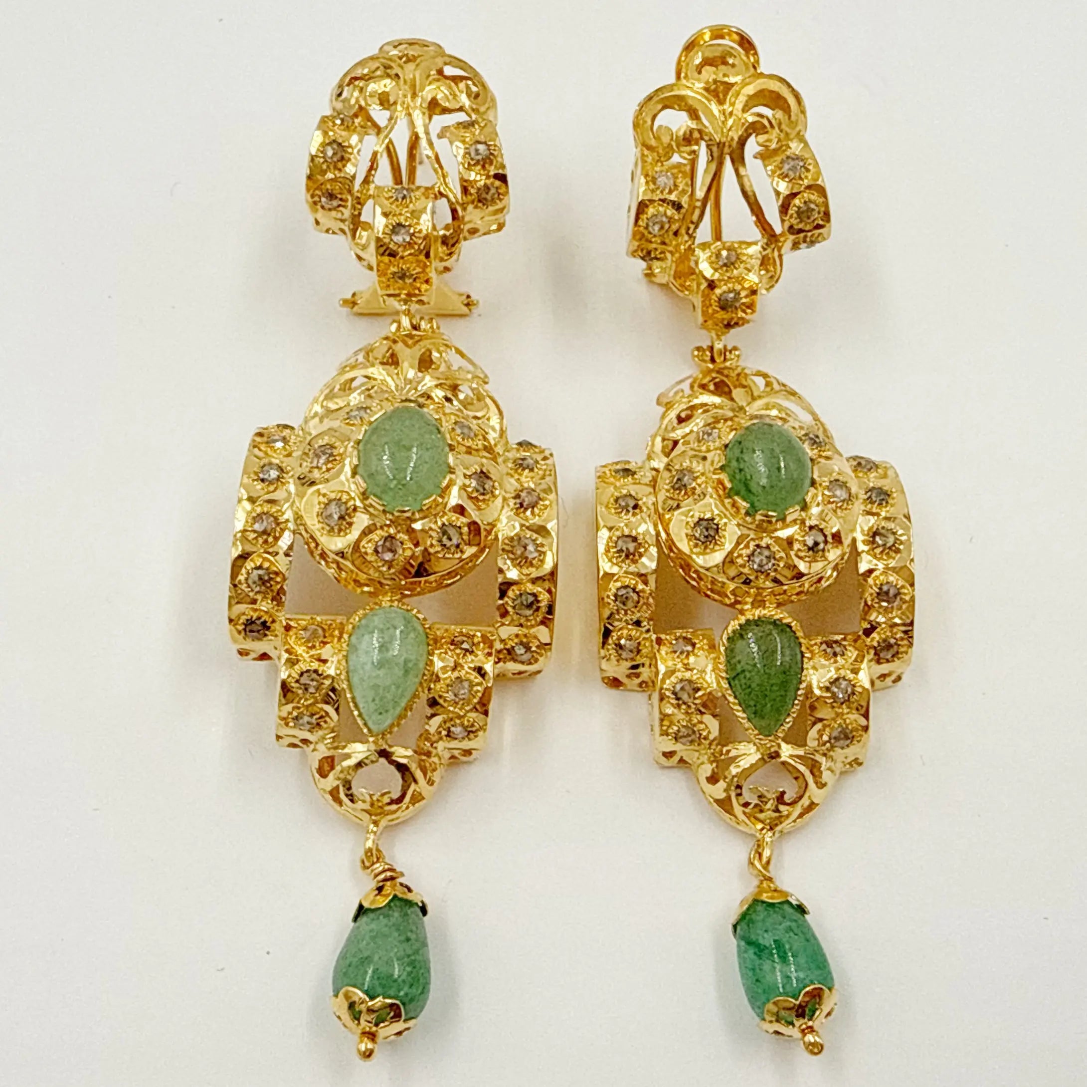 Boucles d'oreilles traditionnelles en or rose Modèle Fdila – Rosaces, Bellouta et pierres vertes