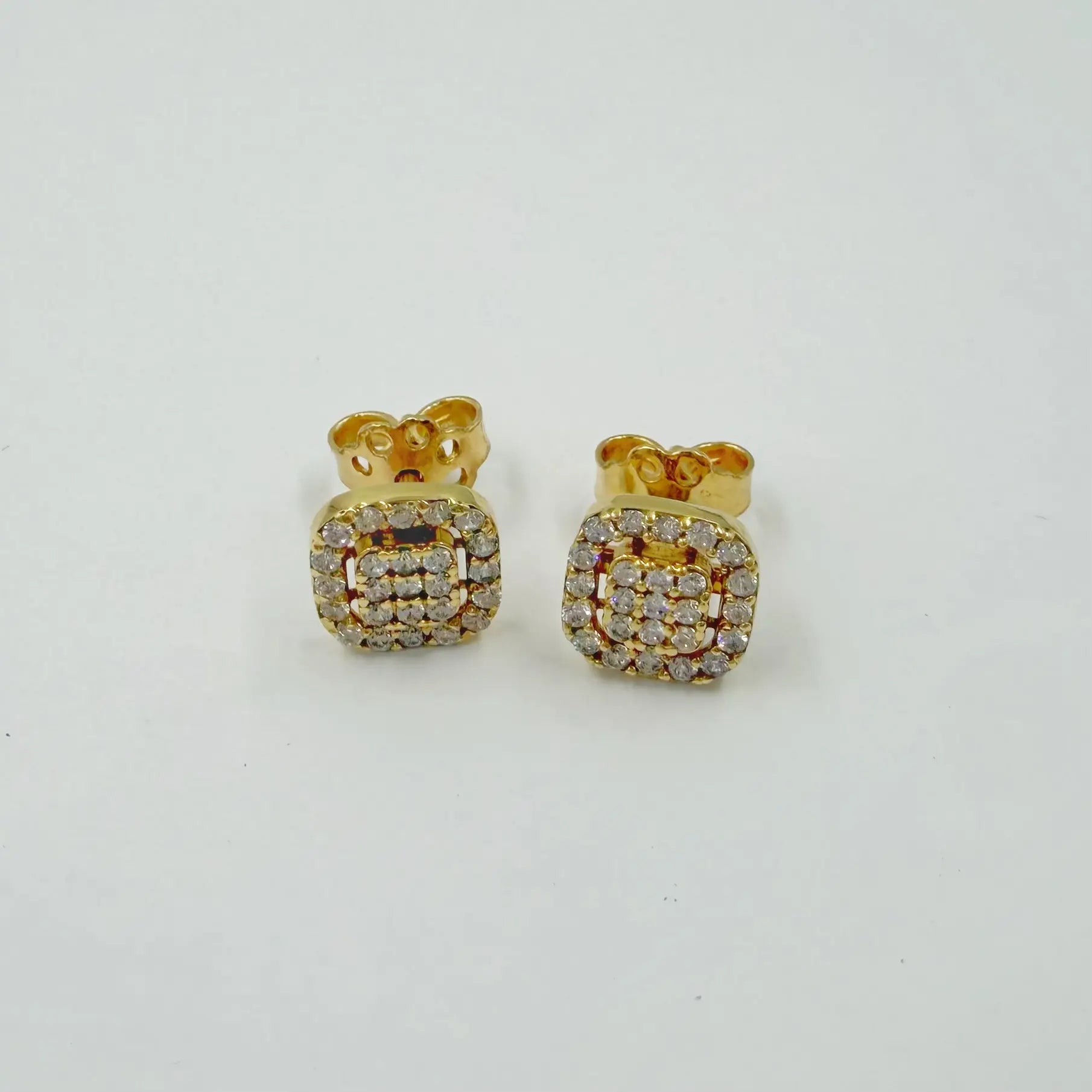 Boucles d'oreilles carré pavé jaune