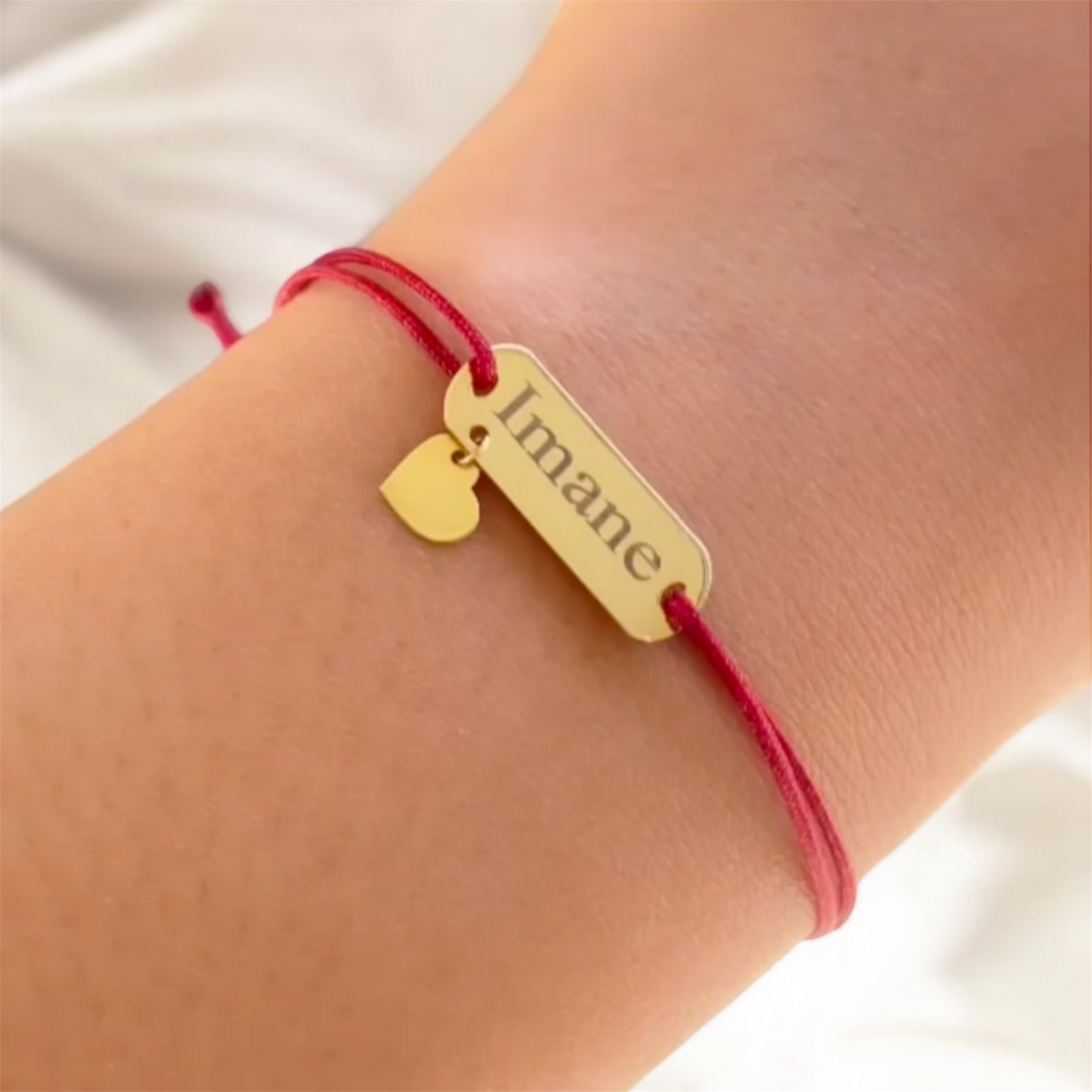 Bracelet prénom avec cœur en Or 18k. Tous les prènoms disponibles [B.FETHI™]