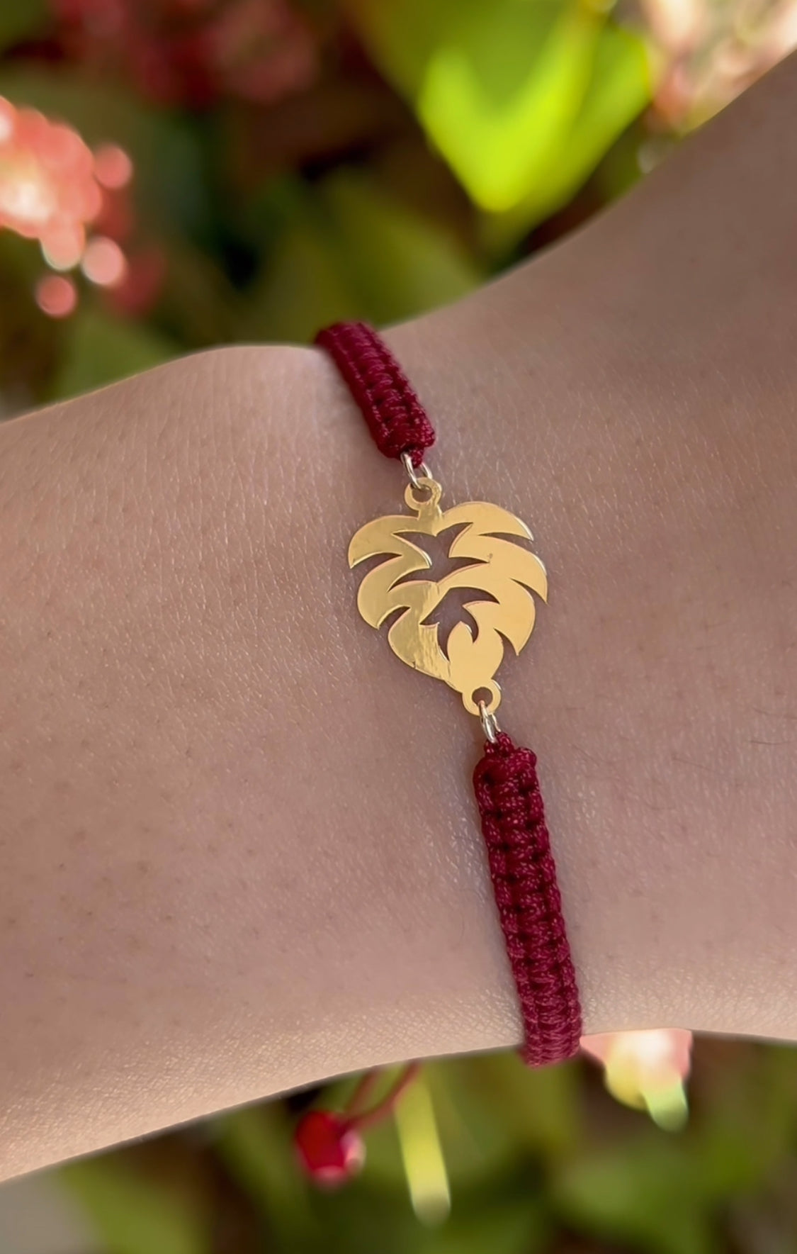 “L’élégance au naturel – Bracelet feuille en Or 18 carats. Tous les couleurs disponibles [B.FETHI™]