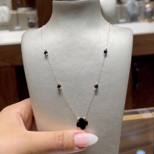Collier Vancleef en Or 18k [B.FETHI™]